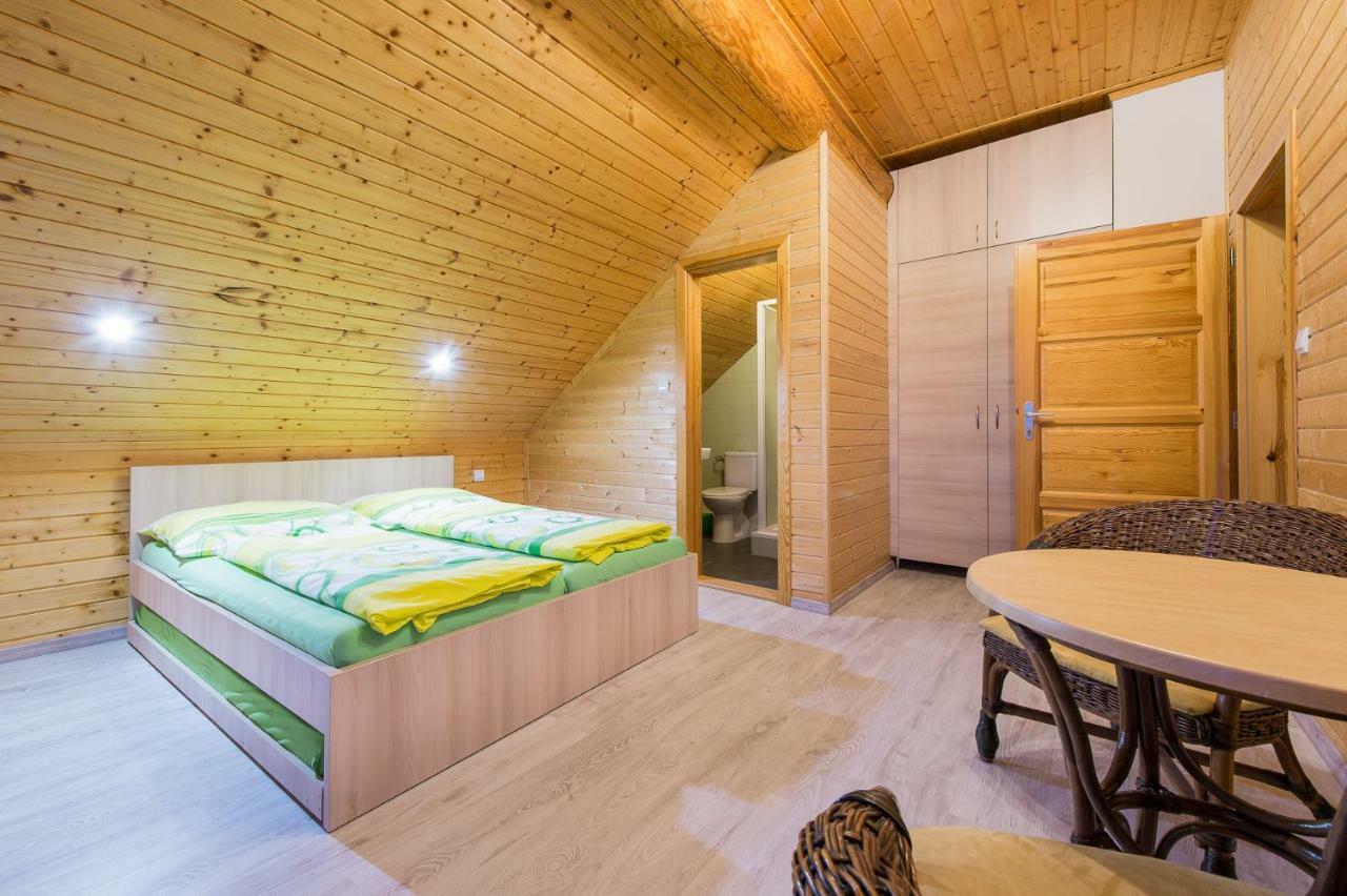 Zrub pod Kriváňom Liptovská Kokava Esterno foto